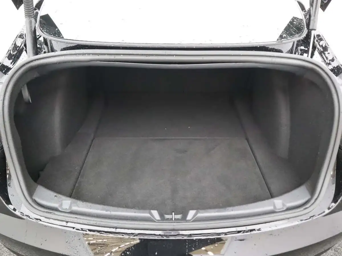 2022-tesla-model-3-e-rwd-big-8