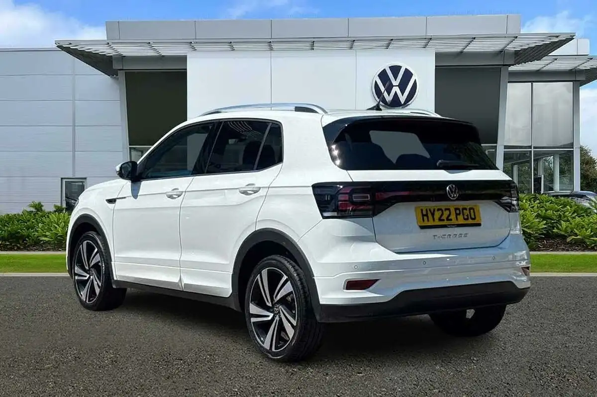 2022-volkswagen-t-cross-15-tsi-r-line-big-2