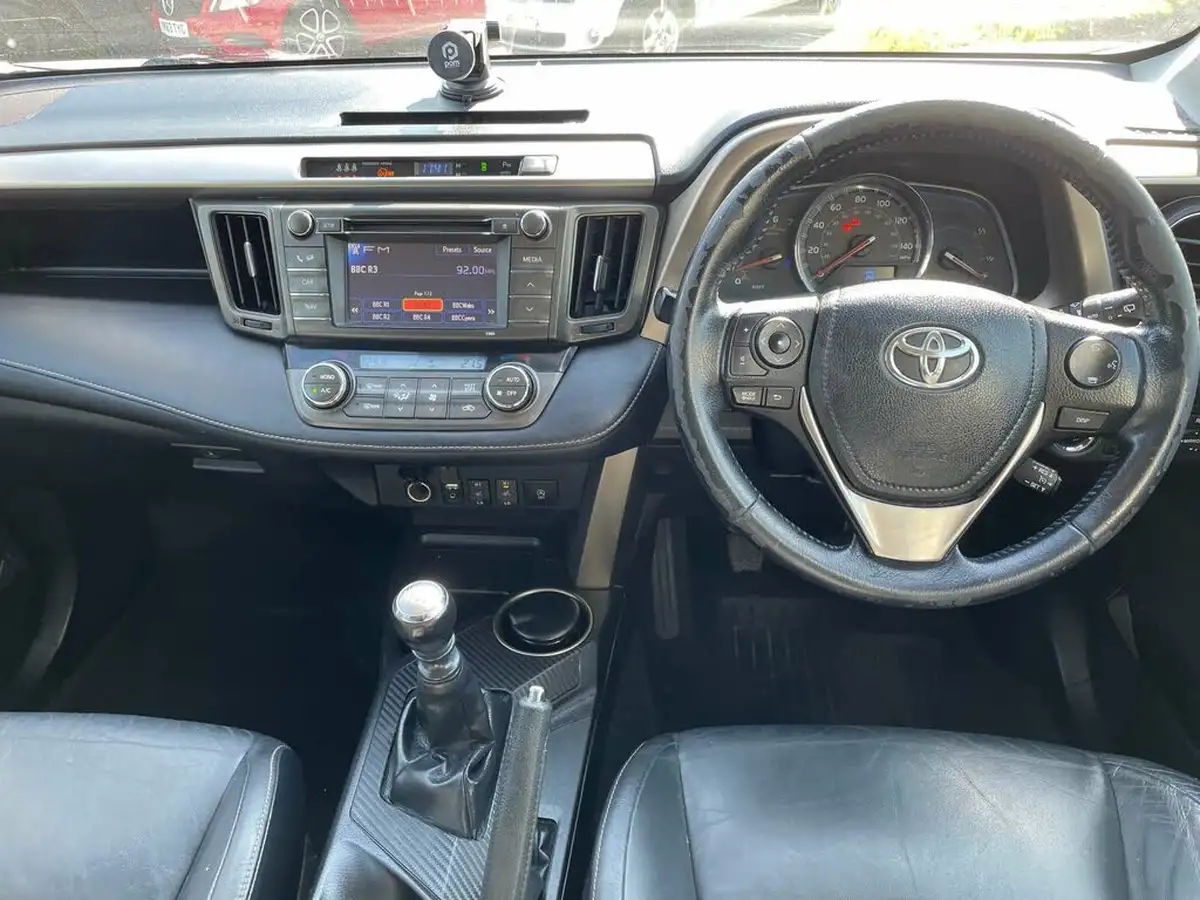 2013-toyota-rav4-20td-invincible-2wd-1990cc-big-39