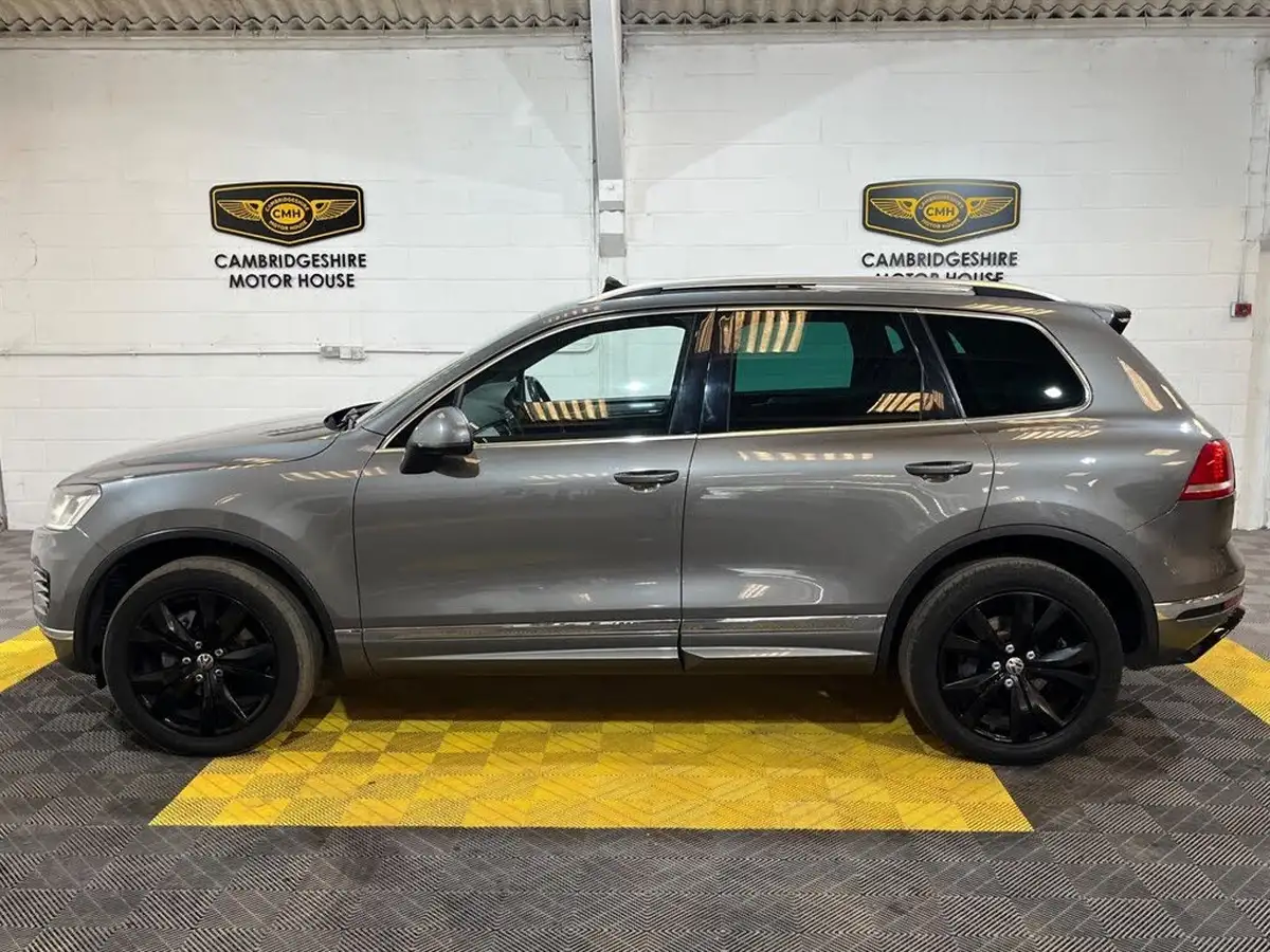 2016-volkswagen-touareg-30tdi-r-line-262ps-2967cc-big-5