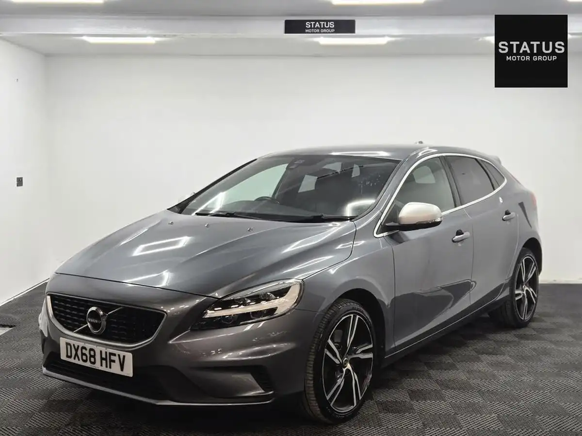 2018-volvo-v40-15-t3-r-design-pro-big-3