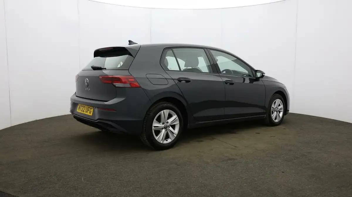 2022-volkswagen-golf-15-tsi-life-130ps-hatchback-big-56