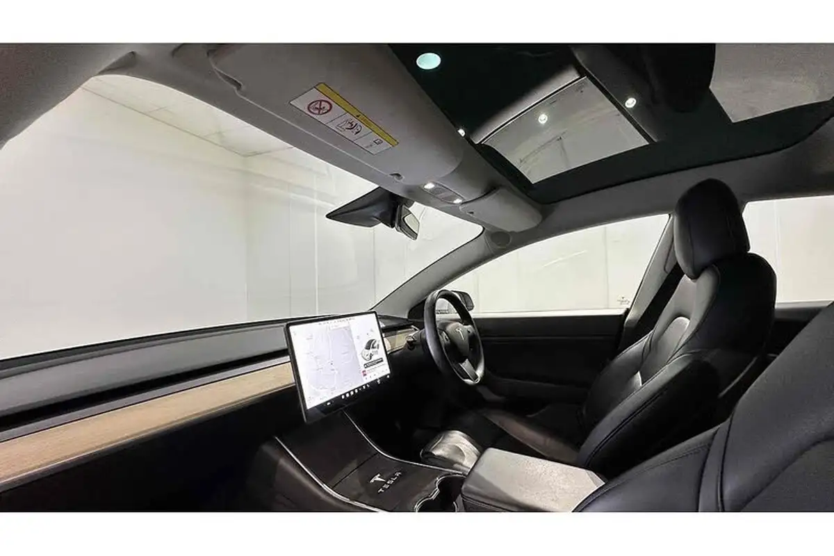 2020-tesla-model-3-e-standard-plus-big-23