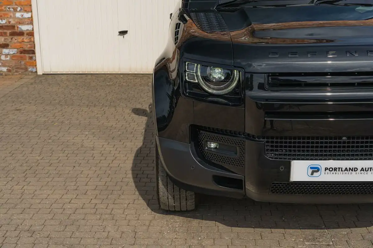 2022-land-rover-110-defender-30-d250-hard-top-se-110-2997cc-big-9