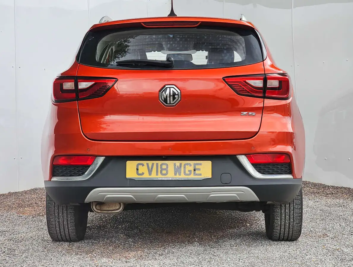 2018-mg-zs-suv-15-vti-tech-exclusive-big-13