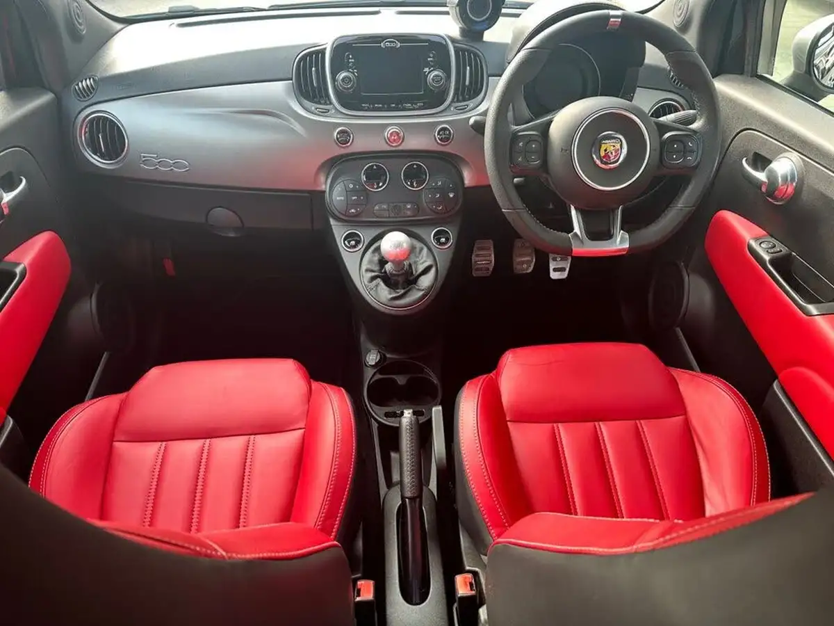 2018-abarth-595-14-tjet-turismo-big-13