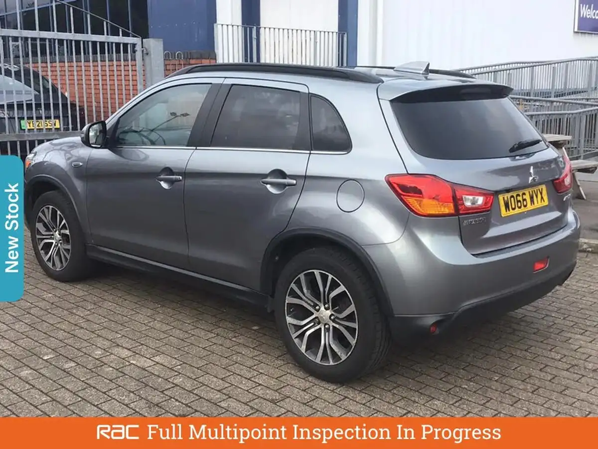 2017-mitsubishi-asx-16d-4-big-1