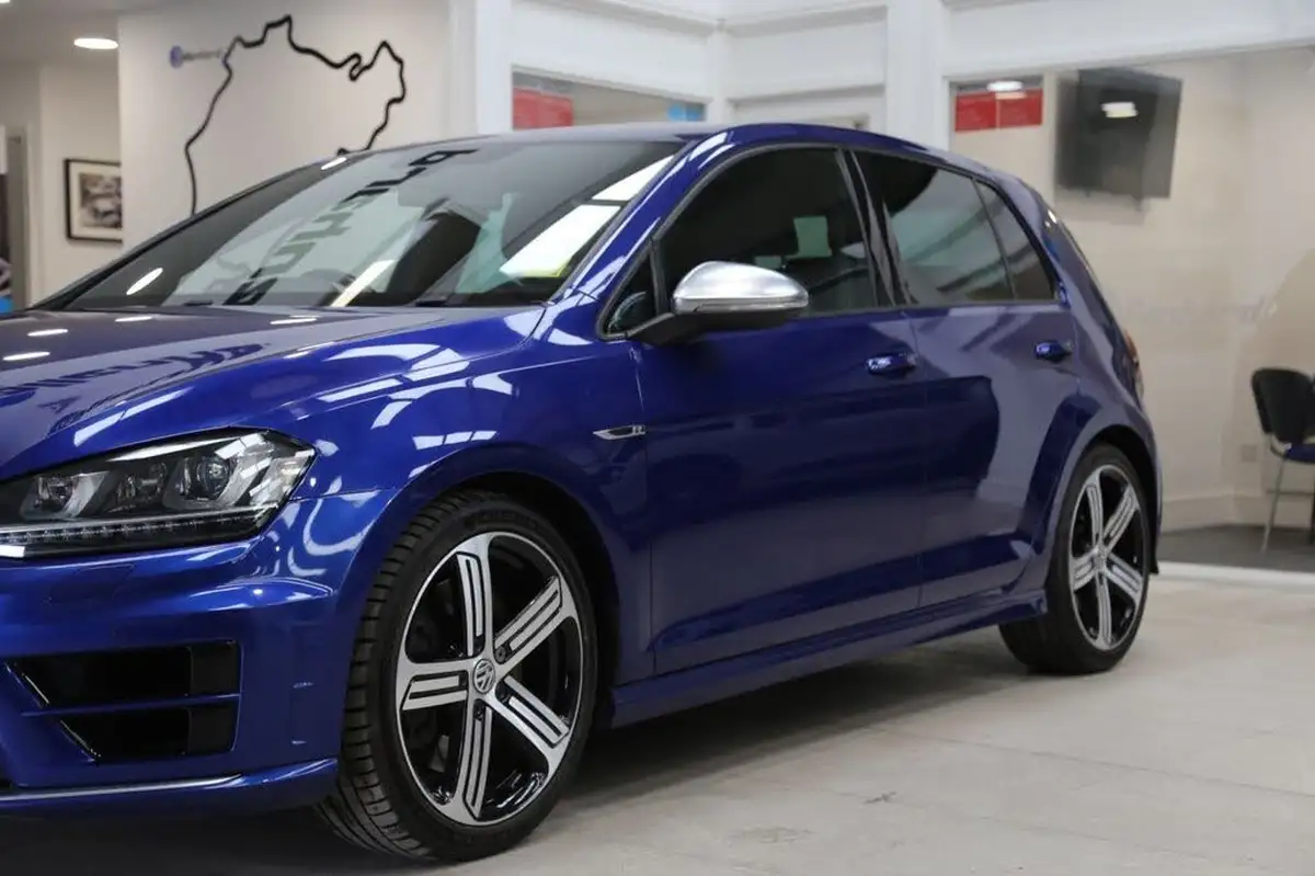 2015-volkswagen-golf-20-tsi-r-hatchback-5d-big-8