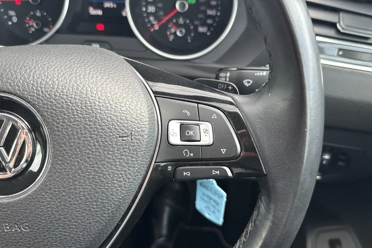 2018-volkswagen-tiguan-allspace-20tdi-se-nav-150ps-4motion-ss-dsg-big-17