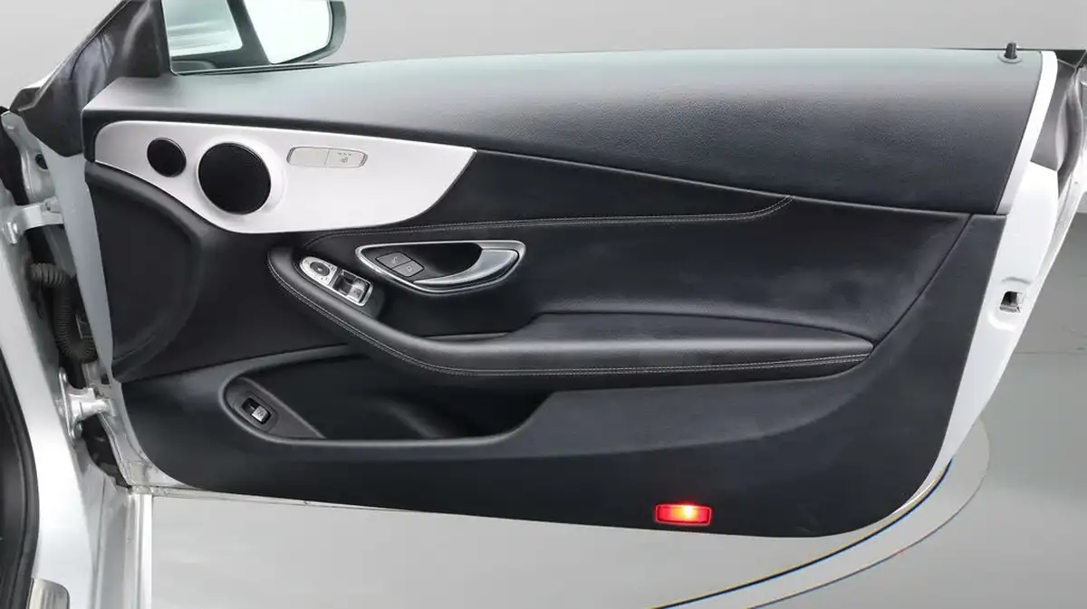 2019-mercedes-benz-c-class-15-c200-amg-line-premiumss-coupe-2d-big-15
