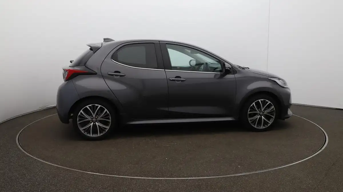 2022-toyota-yaris-15-vvt-i-excel-big-42