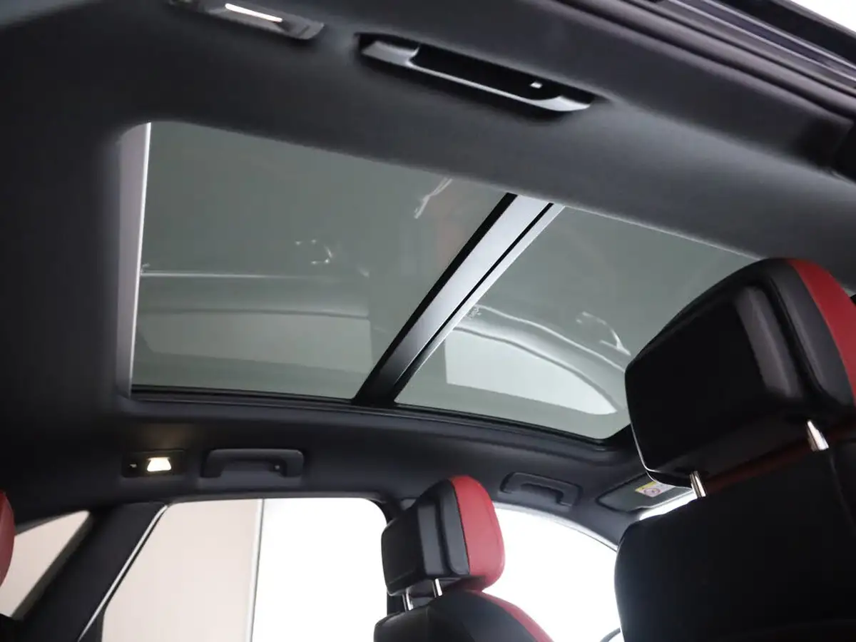 2024-porsche-macan-29-v6-s-big-10