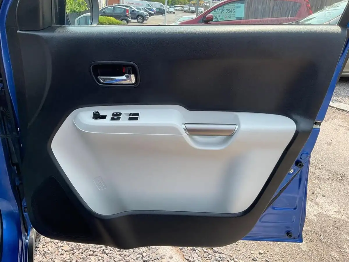 2017-suzuki-ignis-12-dualjet-sz-t-big-18