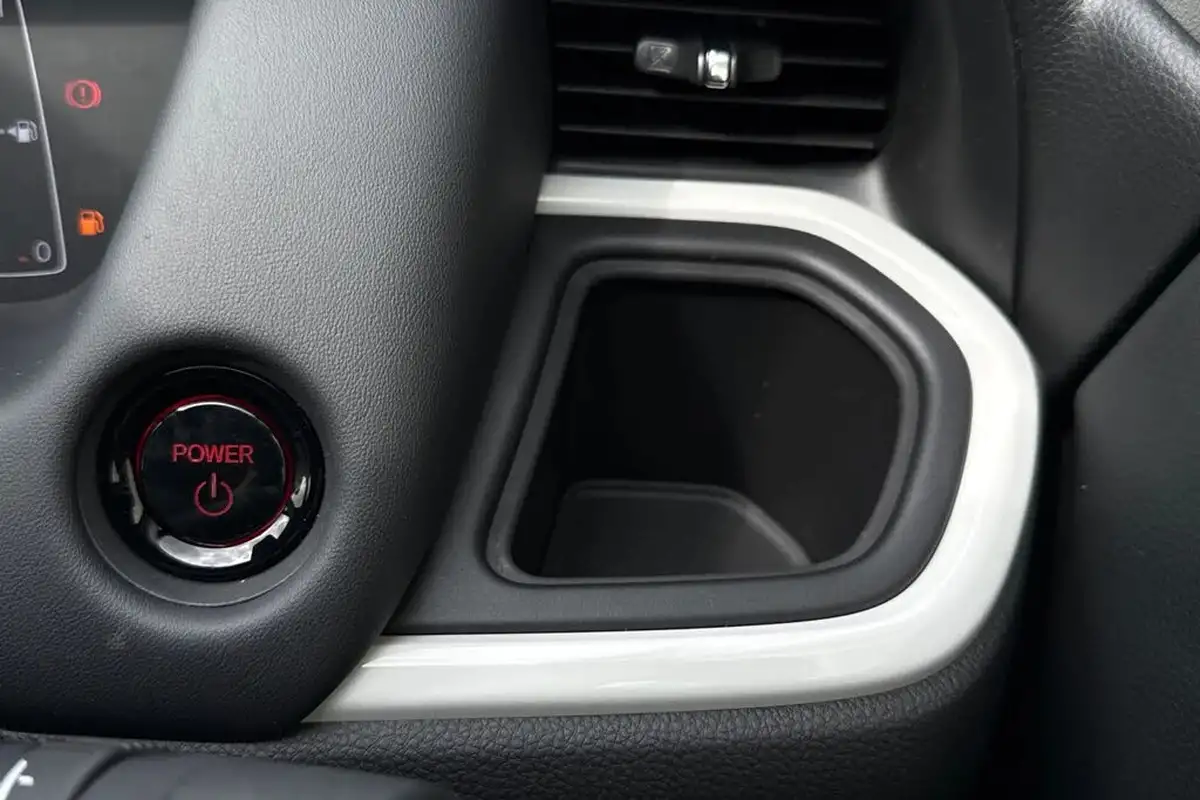 2025-honda-jazz-15-i-mmd-elegance-big-35
