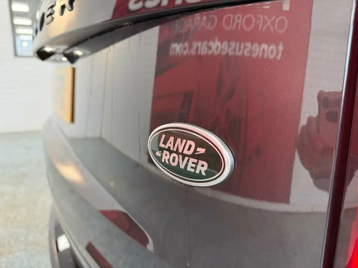 2022-land-rover-range-rover-30-d350-hse-big-21
