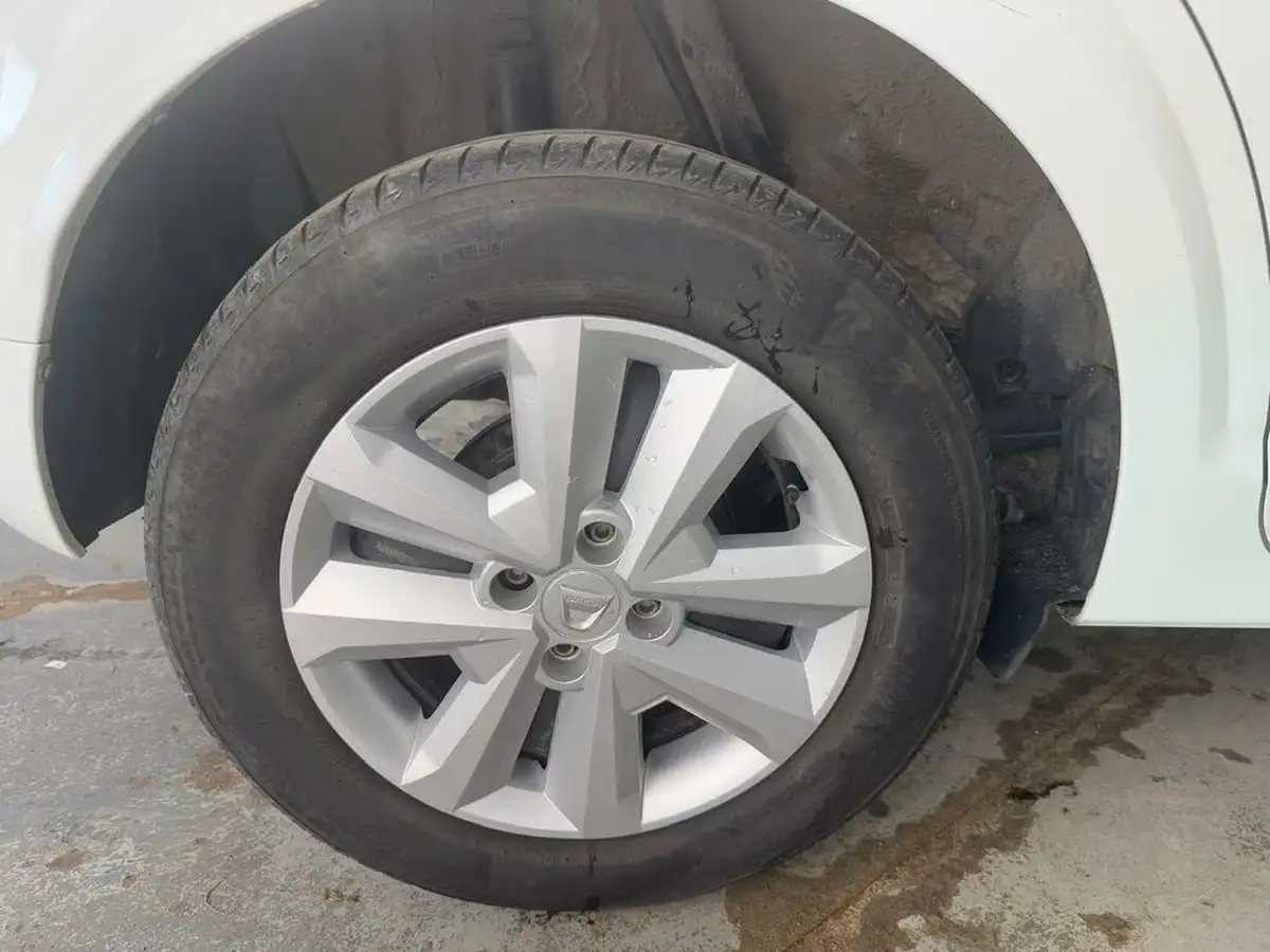 2021-dacia-sandero-10-tce-comfort-90bhp-big-35