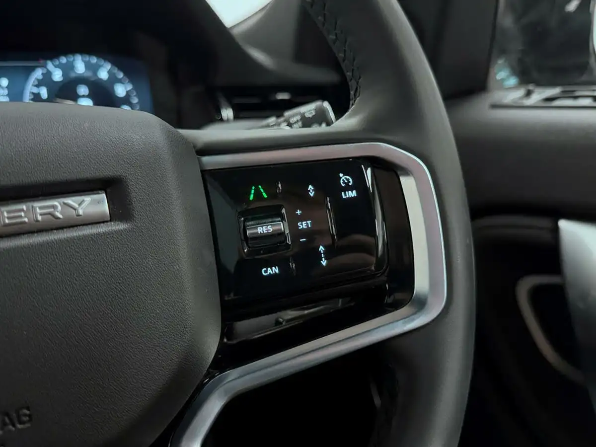 2024-land-rover-discovery-sport-15-p300e-dynamic-se-big-47