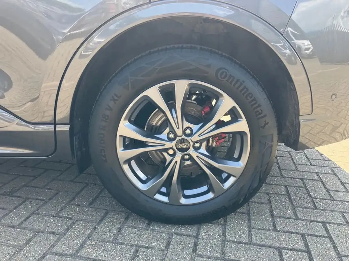 2022-ford-kuga-big-7