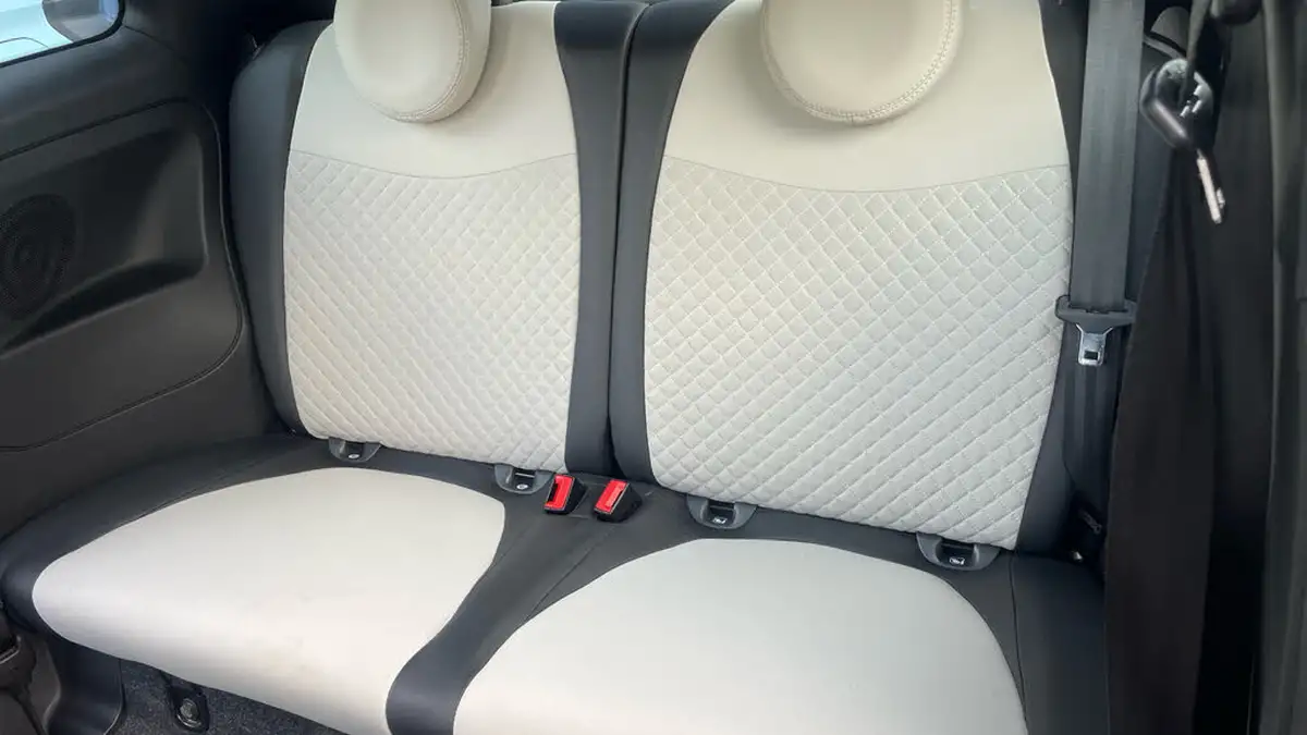 2022-fiat-500-10-dolcevita-big-24