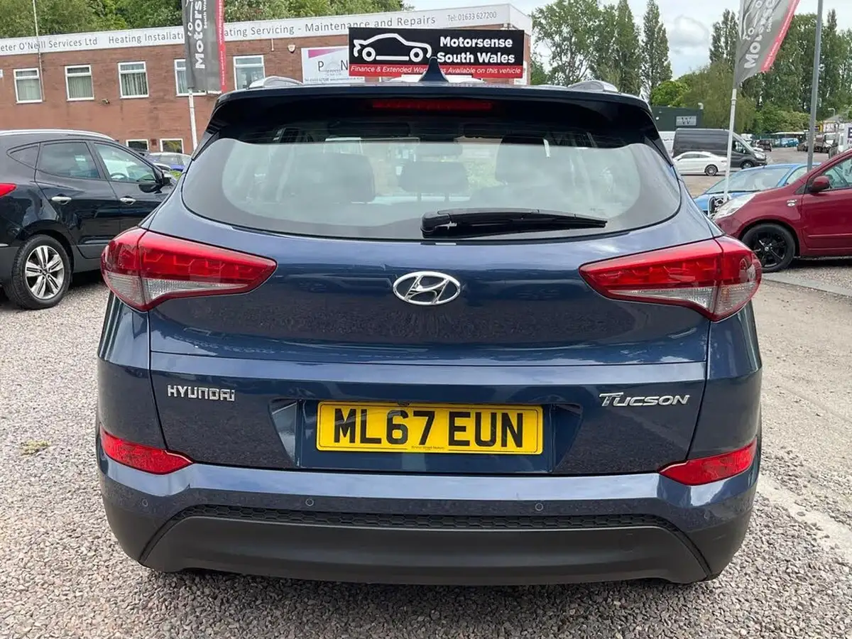 2017-hyundai-tucson-17crdi-blue-drive-se-nav-116ps-big-3