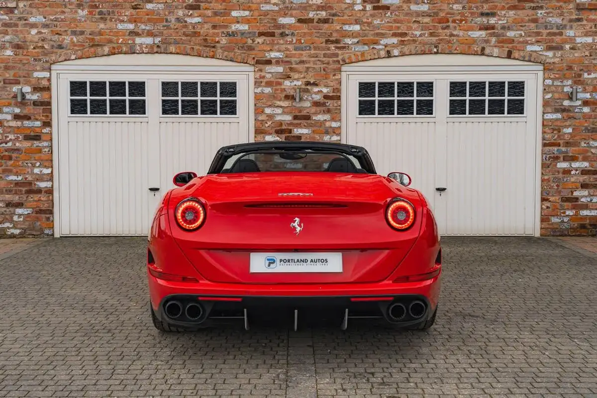 2015-ferrari-california-39-t-big-19