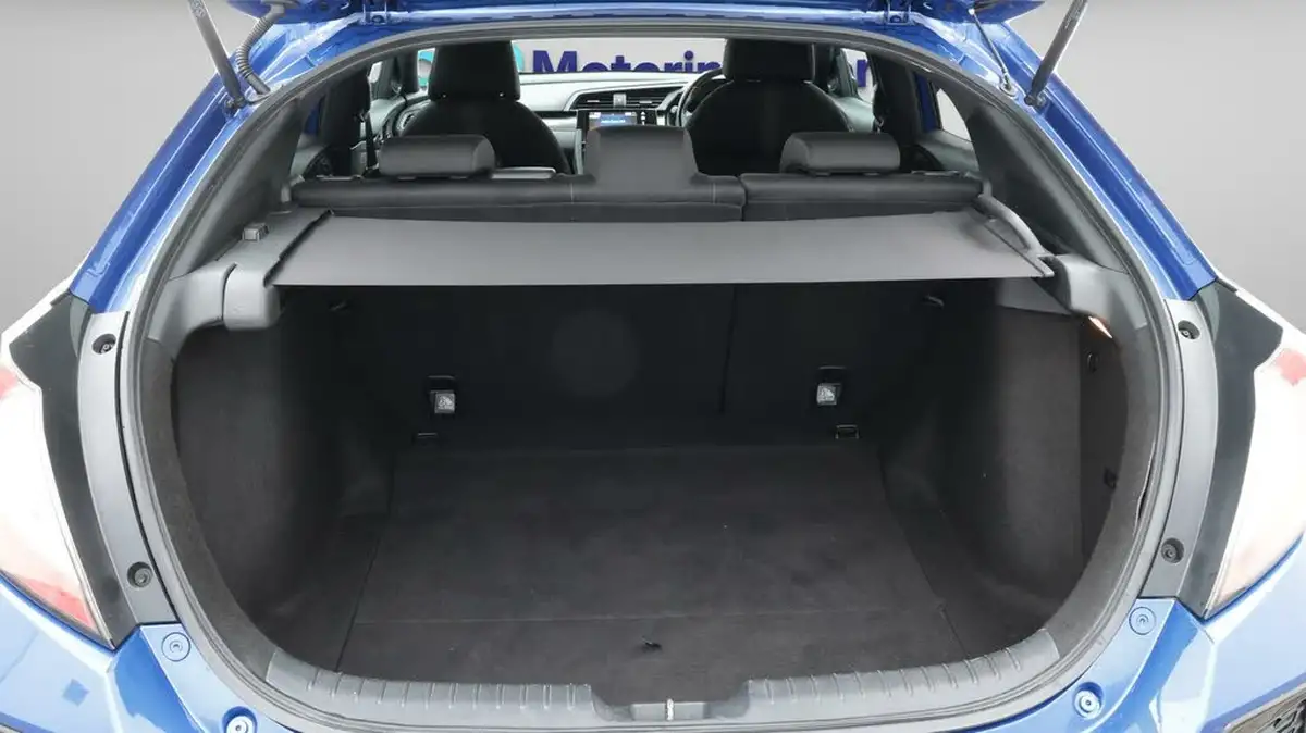 2018-honda-civic-10-vtec-turbo-sr-129ps-hatchback-5d-big-16