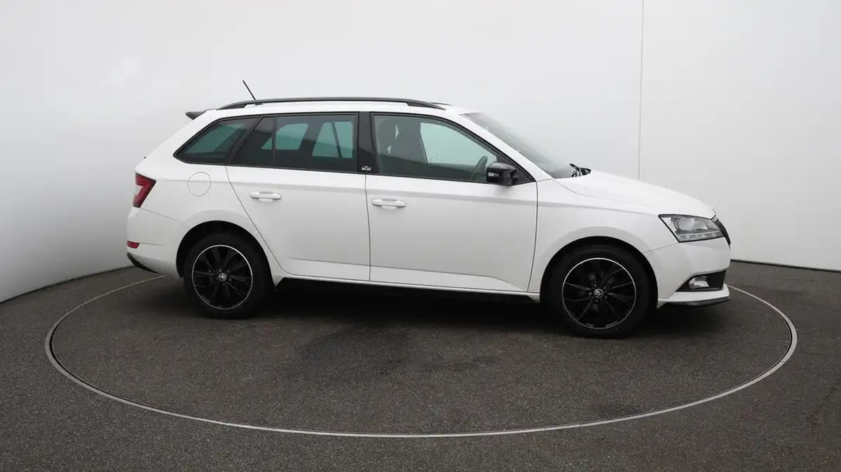 2019-skoda-fabia-10-tsi-monte-carlo-95ps-estate-big-41