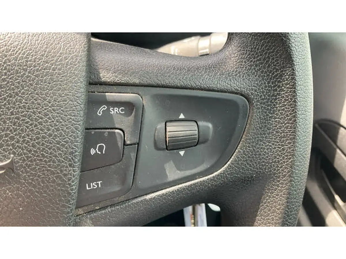 2020-vauxhall-vivaro-20td-3100-l2h1-elite-120pseu6dt-panel-big-24