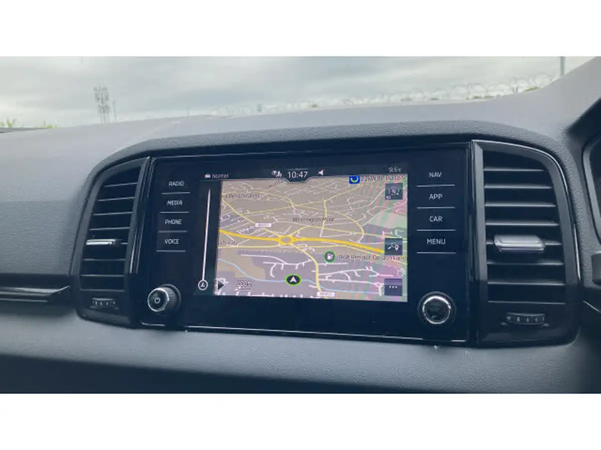 2024-skoda-karoq-15-tsi-sportline-big-29