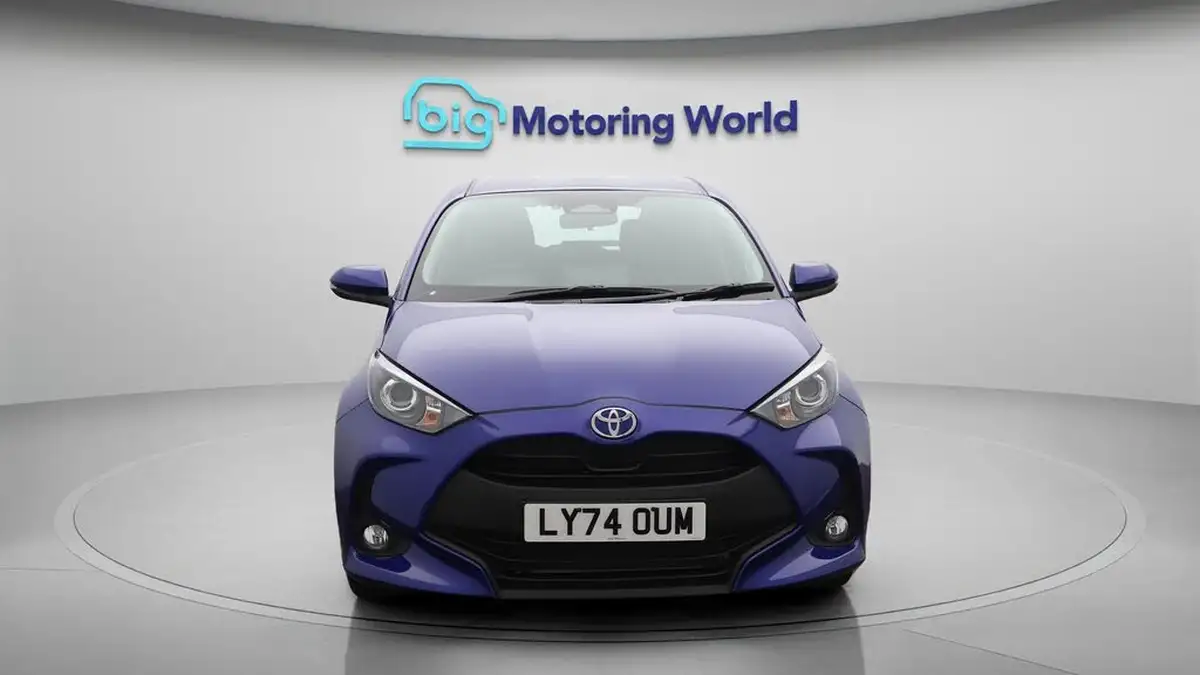 2025-toyota-yaris-15-vvt-i-icon-big-2