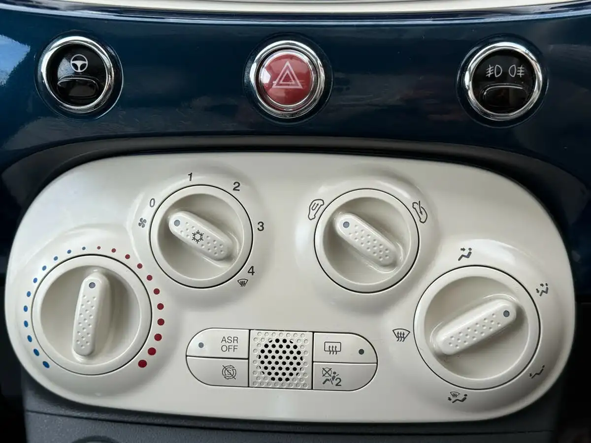 2016-fiat-500-12-lounge-big-39