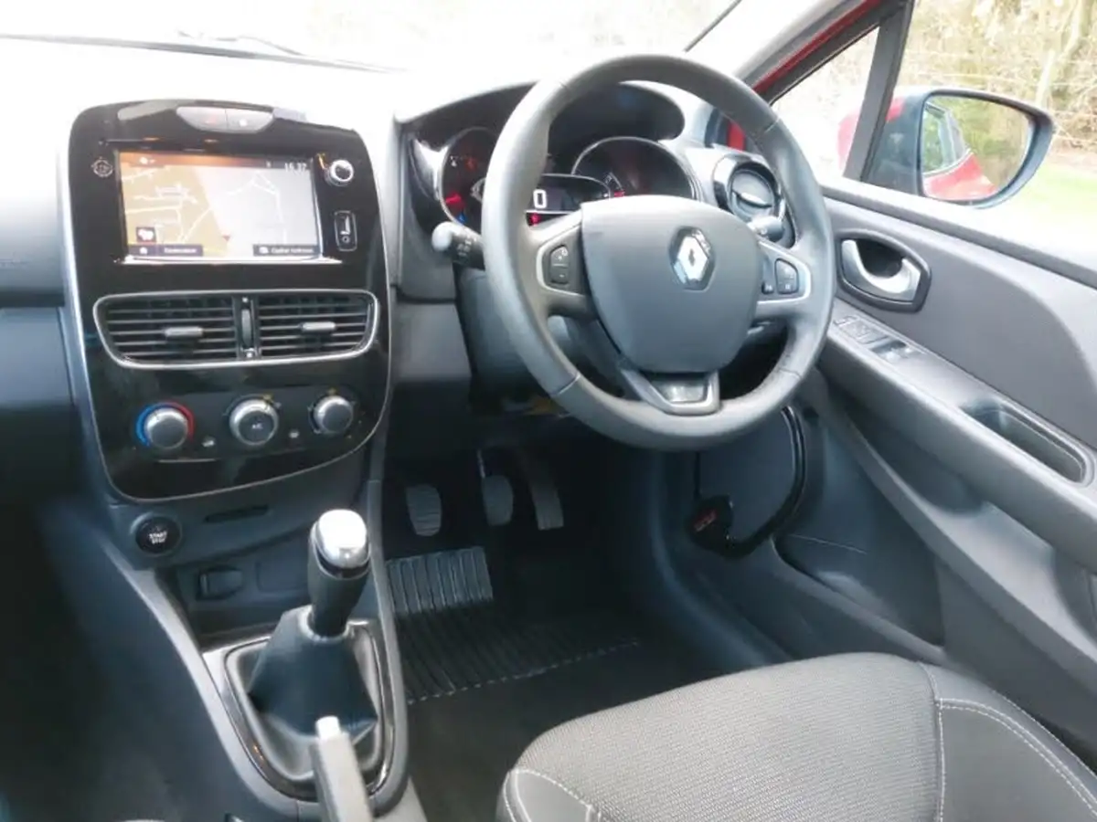 2017-renault-clio-15dci-dynamique-nav-big-10