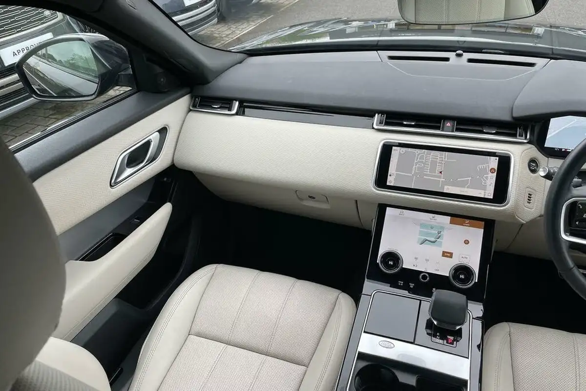 2023-land-rover-range-rover-velar-20-p400e-r-dynamic-se-big-17