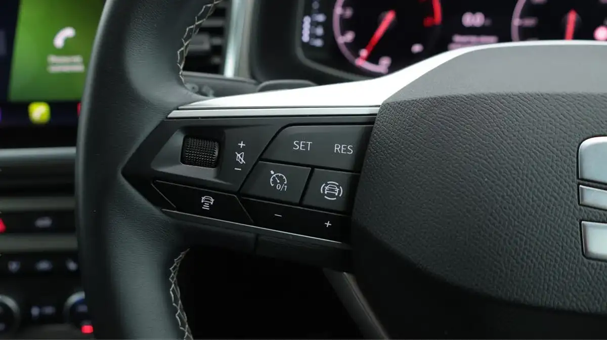2022-seat-ateca-15-tsi-evo-xperience-lux-dsg-big-22