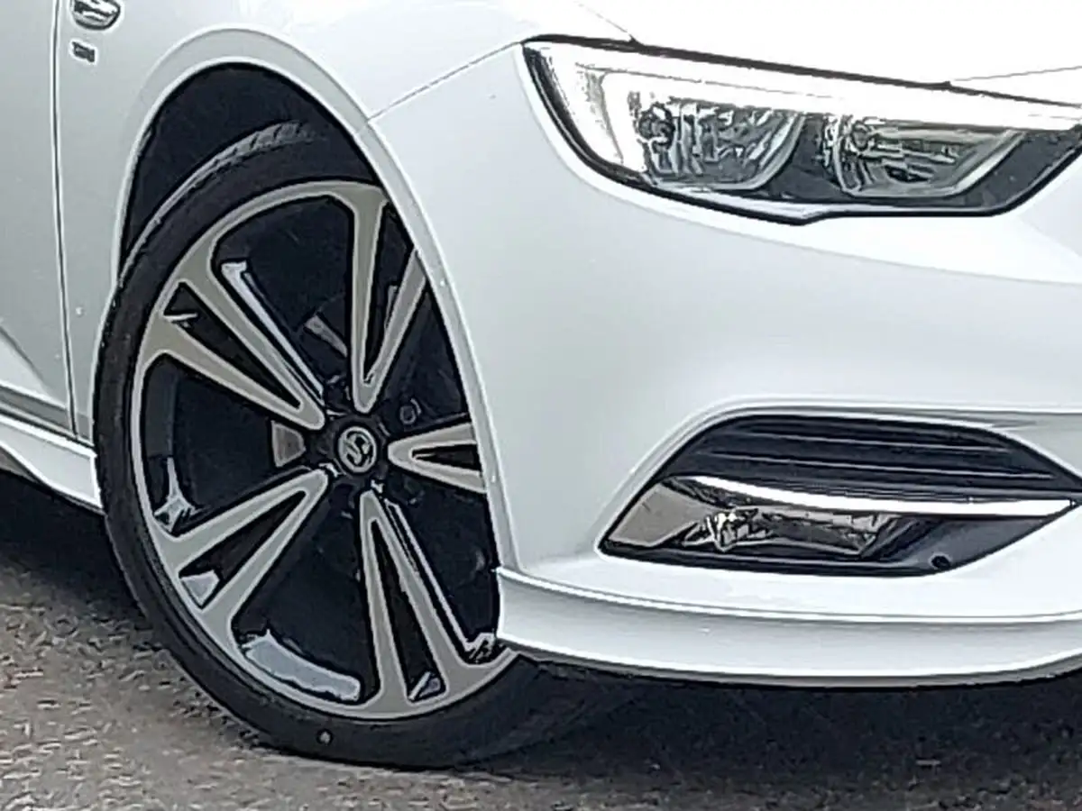2018-vauxhall-insignia-grand-sport-20td-sri-vx-line-nav-big-8