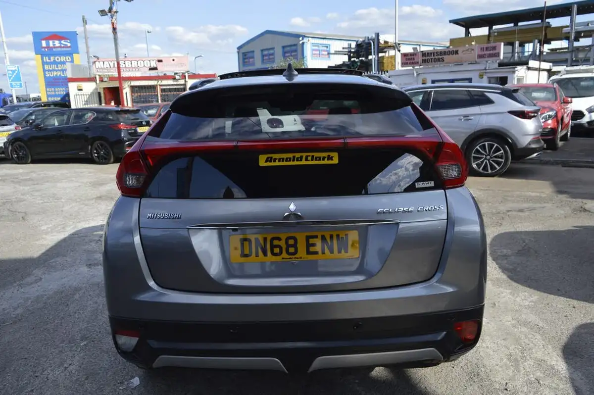 2018-mitsubishi-eclipse-cross-15-4-auto-big-7