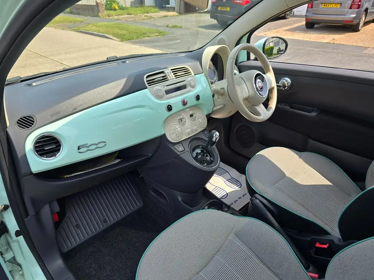 2015-fiat-500-09-lounge-85bhp-twinair-ss-dualogic-big-9