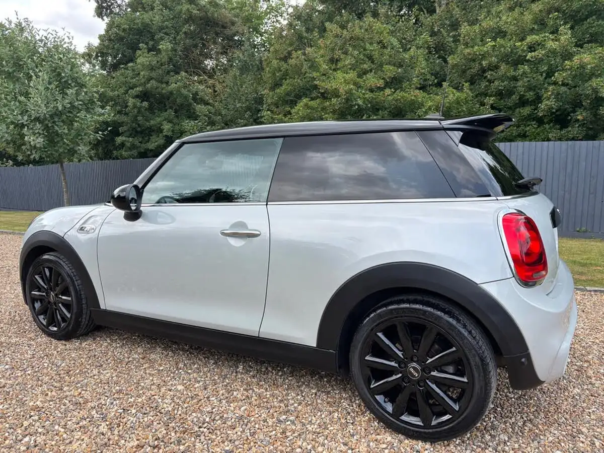 2017-mini-cooper-20-cooper-s-chili-ss-hatchback-3d-big-11