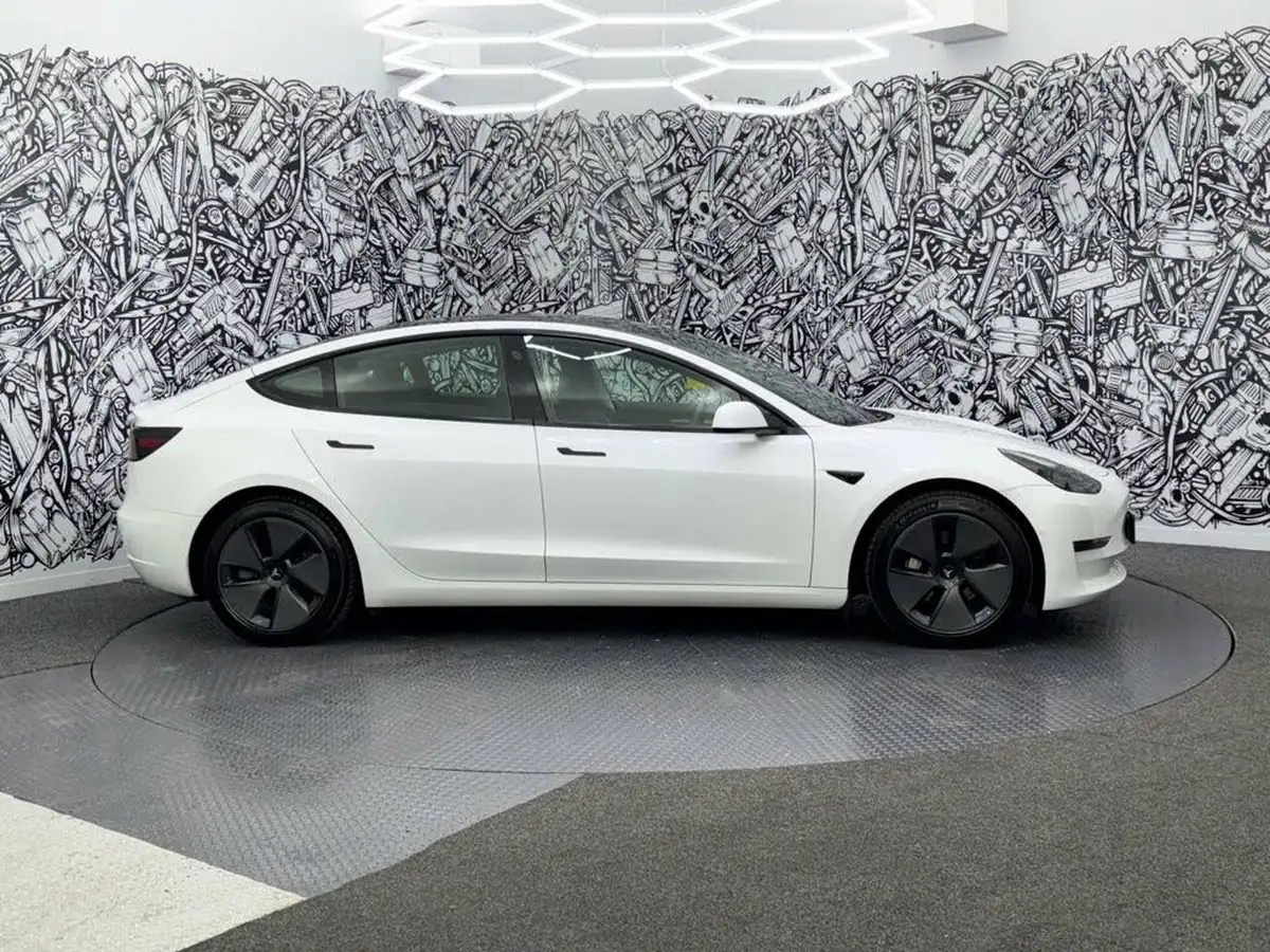 2021-tesla-model-3-e-long-range-4x4-big-13