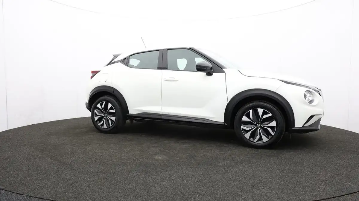 2022-nissan-juke-10-dig-t-acenta-big-46