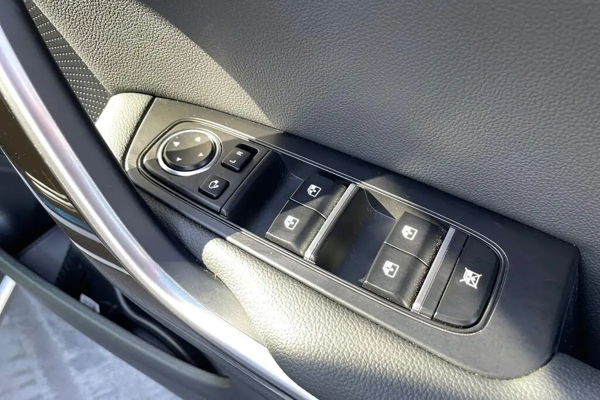 2024-kia-xceed-15-t-gdi-gt-line-s-138bhp-dct-big-17