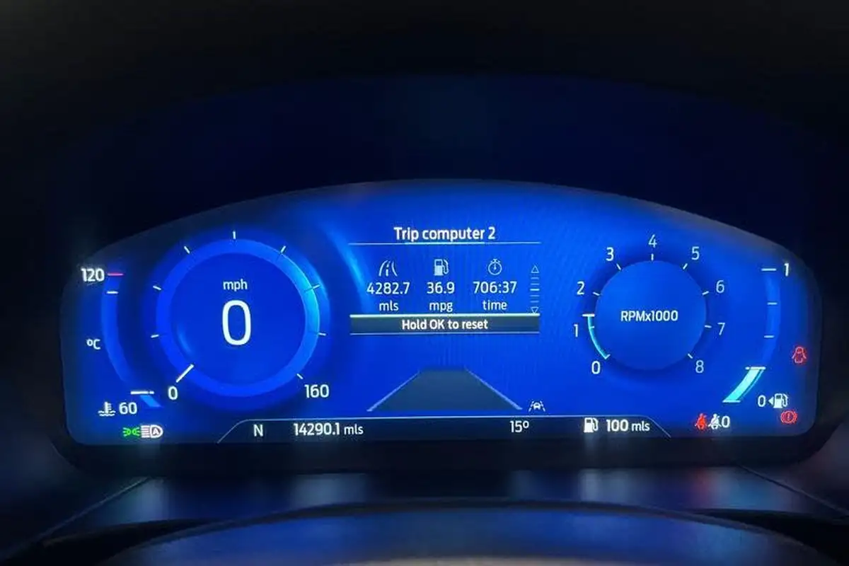 2023-ford-kuga-15t-st-line-x-edition-big-12