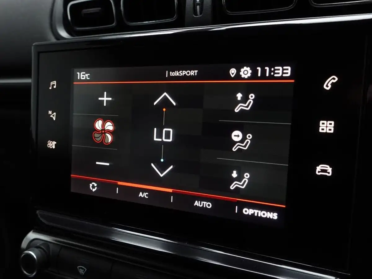 2022-citroen-c3-12-puretech-saint-james-83ps-big-18