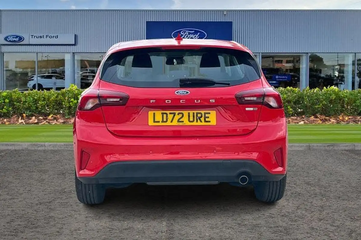 2022-ford-focus-10t-trend-hybrid-mhev-hatchback-powershift-big-6