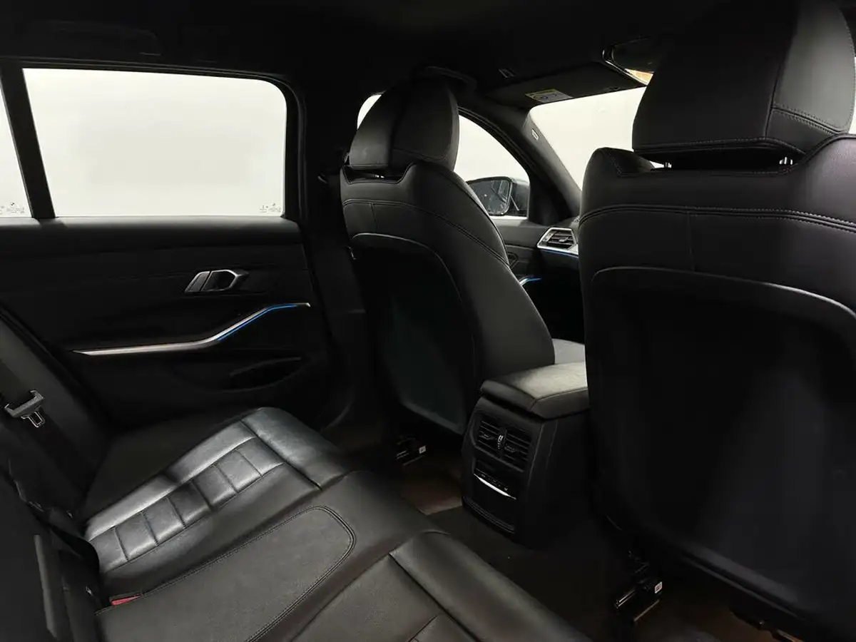 2021-bmw-3-series-20-330e-m-sport-touring-5d-big-40