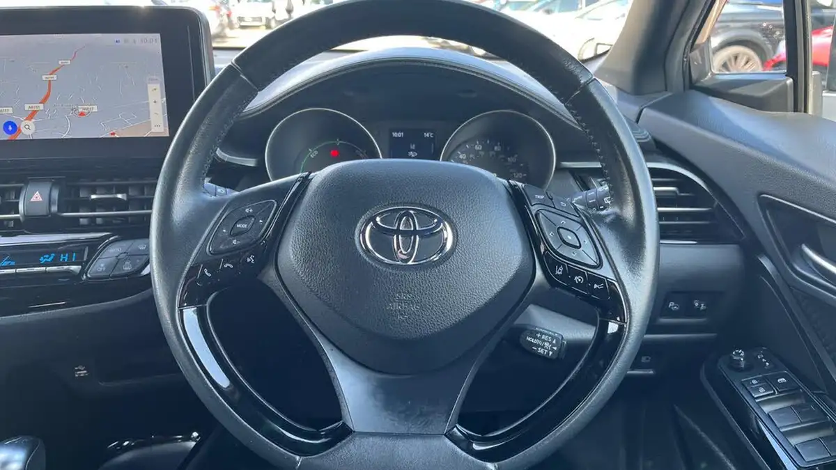 2022-toyota-c-hr-18-vvt-i-design-big-7