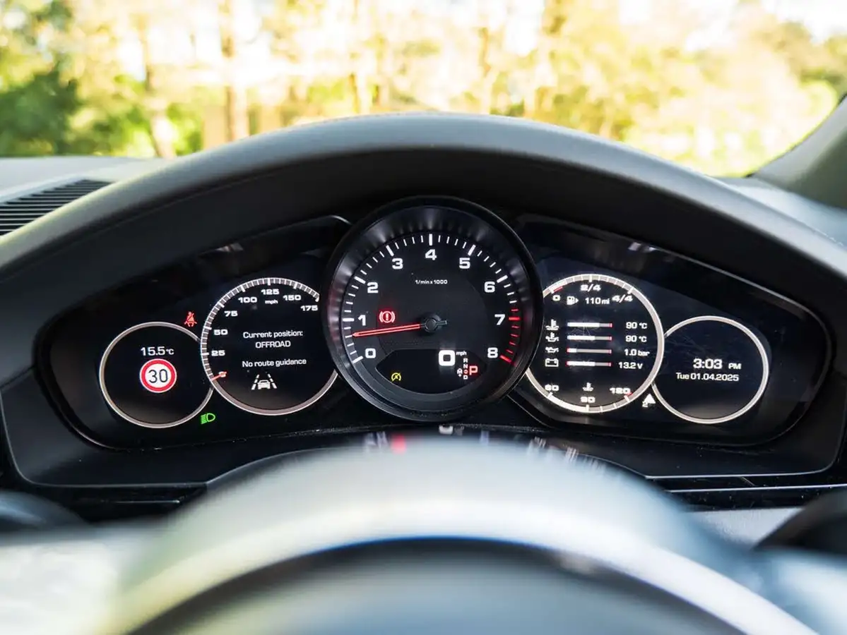 2018-porsche-cayenne-30-v6-big-28