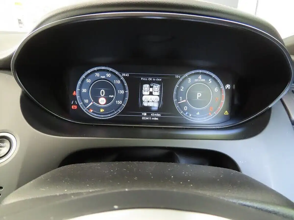 2018-jaguar-e-pace-20-i4-r-dynamic-hse-249ps-ss-big-13