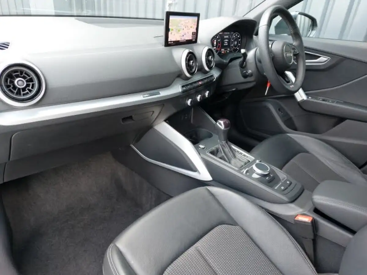 2023-audi-q2-15-35-tfsi-s-line-tronic-big-4