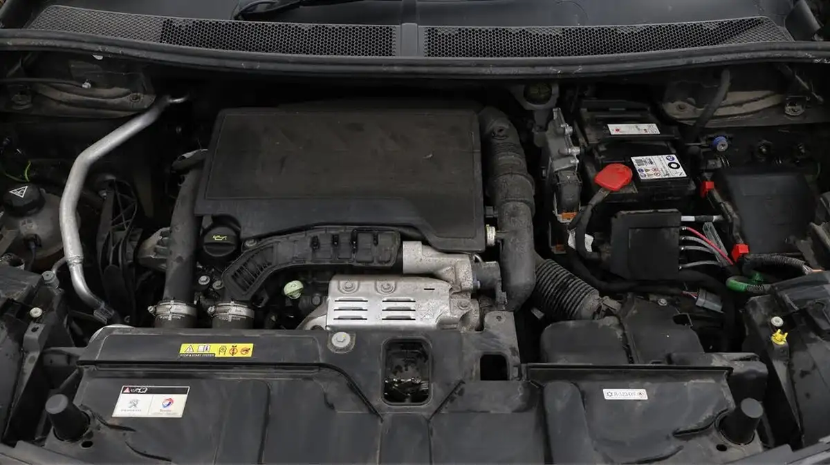 2021-peugeot-5008-suv-12-puretech-allure-premium-big-19